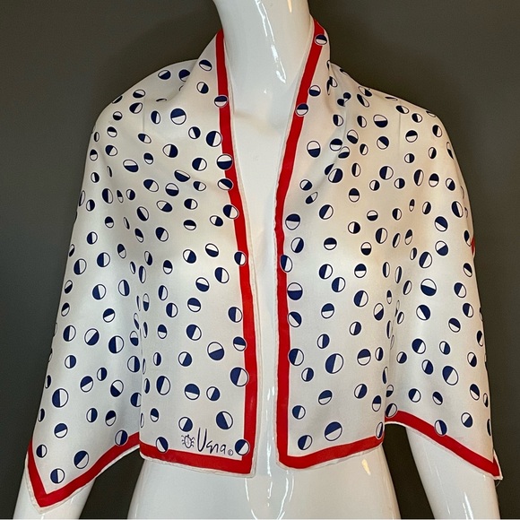 Vintage Vera Silk Blend Scarf 13 In by 44 In Excellent Condition - Picture 3 of 5